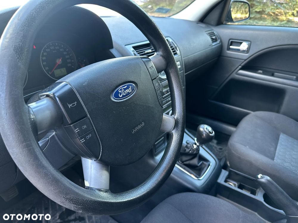 Ford Mondeo 2.0 TDCi Ghia - 8