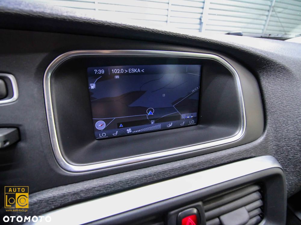 Volvo V40 Cross Country T4 AWD Geartronic Momentum - 19