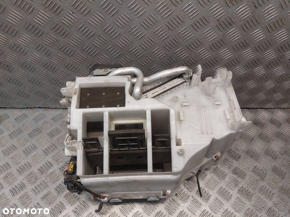 OBUDOWA NAGRZEWNICY BEZ DMUCHAWY SUZUKI GRAND VITARA I 116700-4084 - 1