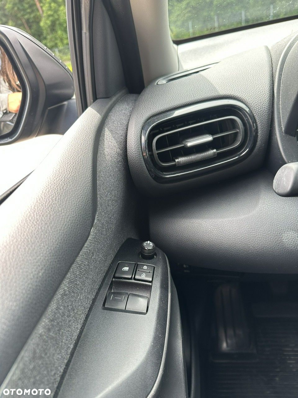 Toyota Yaris - 21