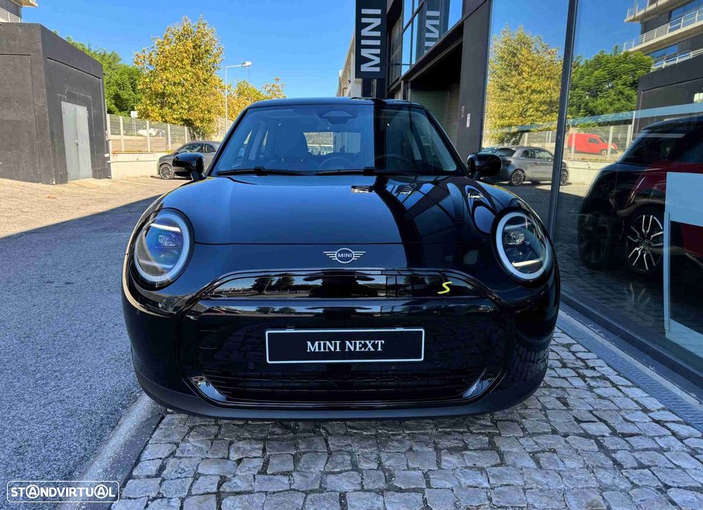 MINI 3 Portas Cooper SE Classic M - 2