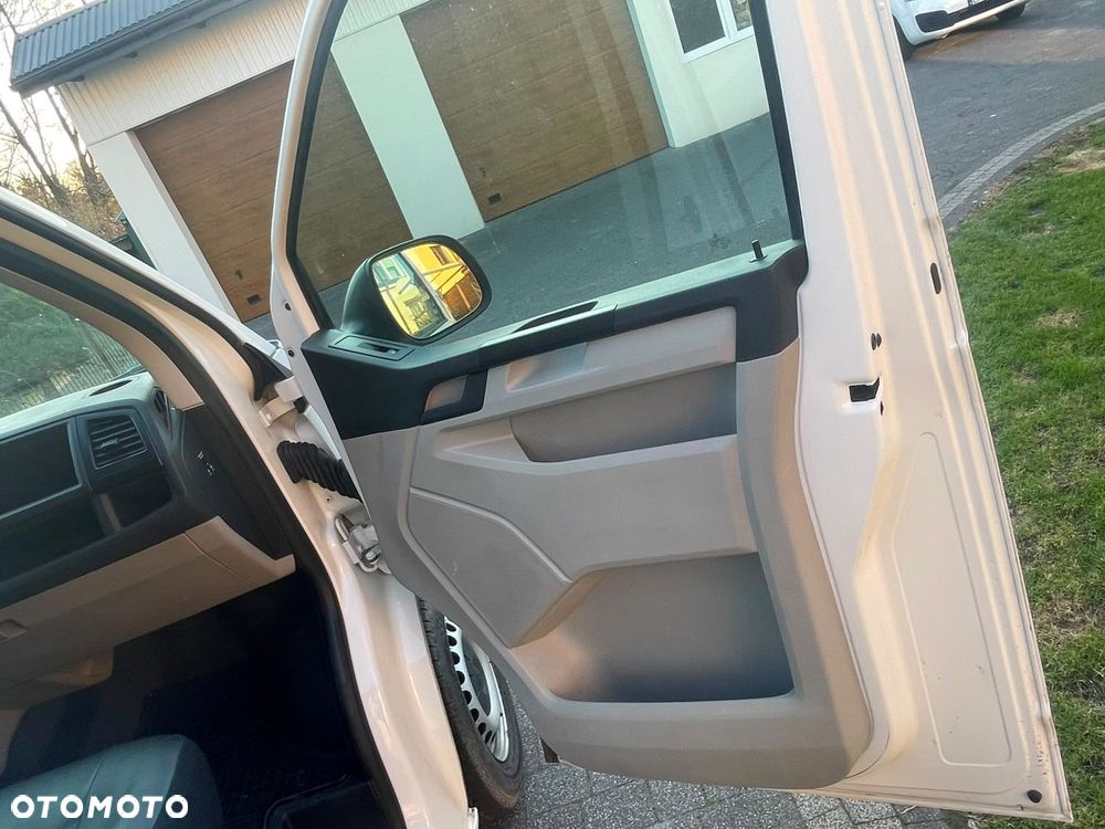 Volkswagen Transporter T6 - 16