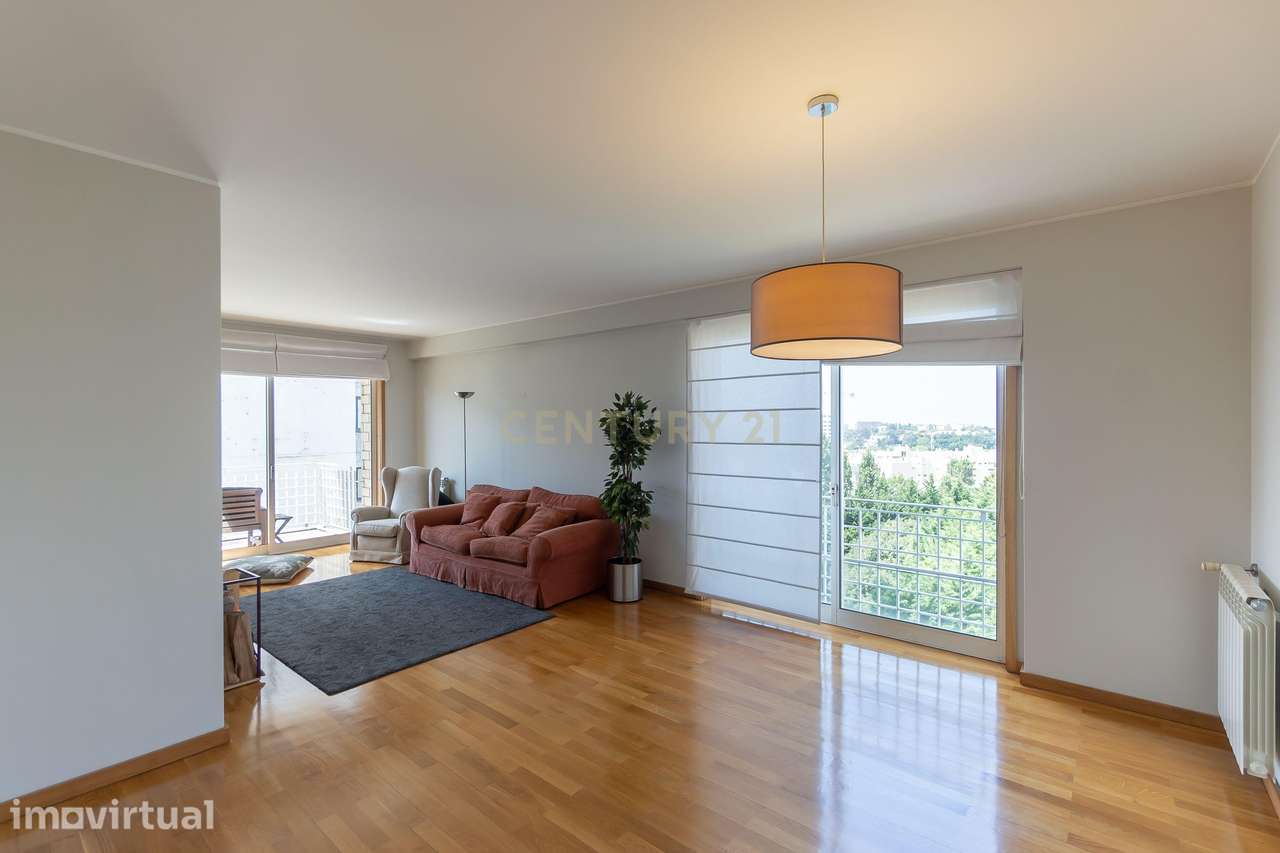 Apartamento T2 para Arrendamento em Lordelo do Ouro, Porto - Grande imagem: 3/49