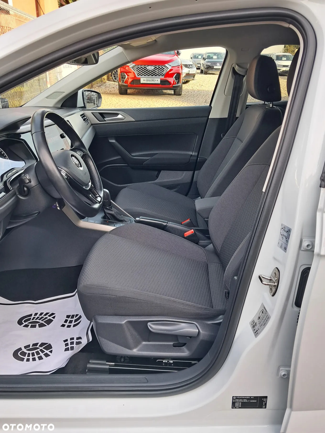 Volkswagen Polo 1.6 TDI SCR DSG Highline - 9