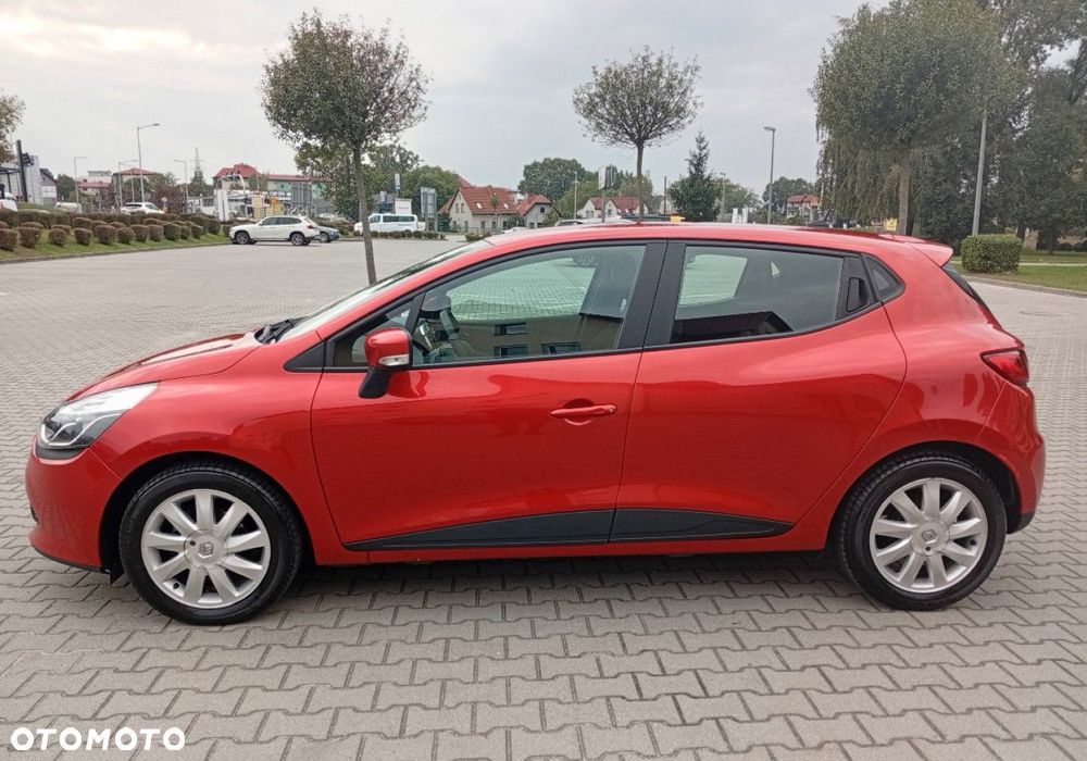 Renault Clio - 11