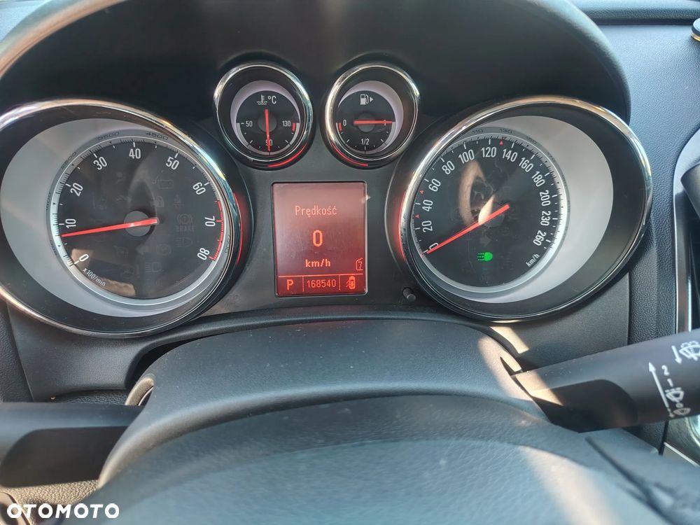 Opel Astra 1.6 T Cosmo - 17