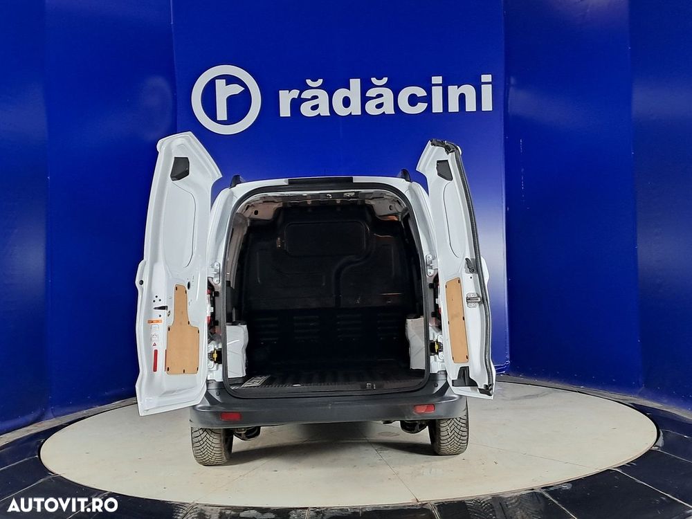 Ford Tourneo Courier - 5