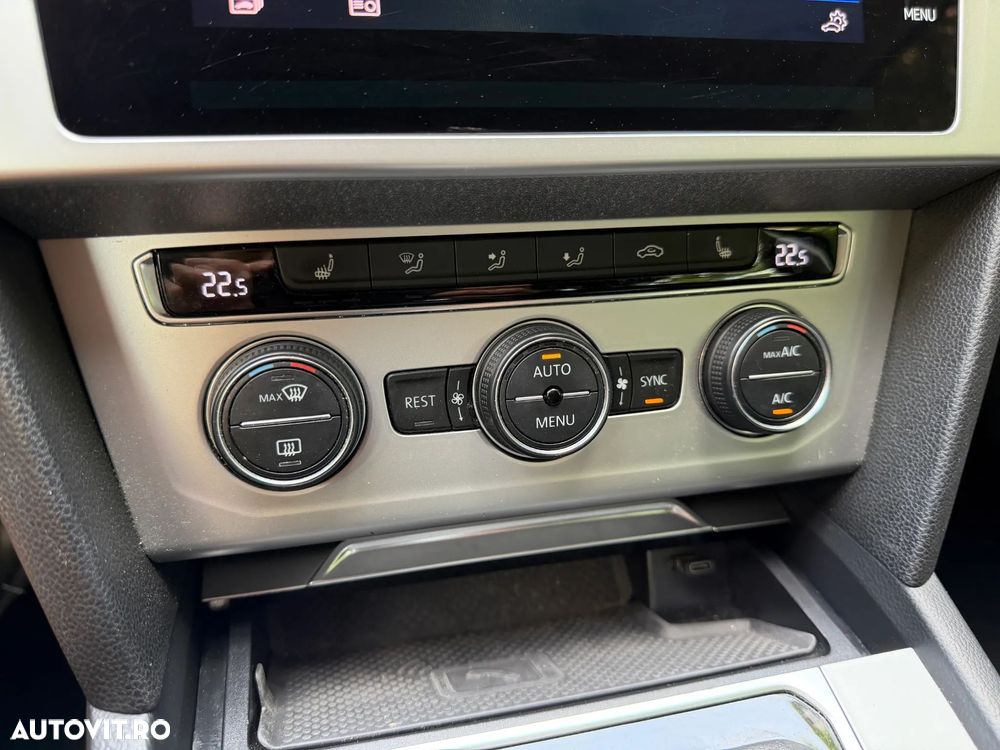 Volkswagen Passat 2.0 TDI DSG Comfortline - 10