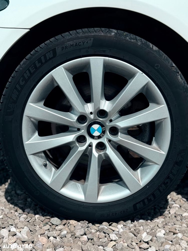 BMW Seria 5 520d xDrive Touring Aut. - 35