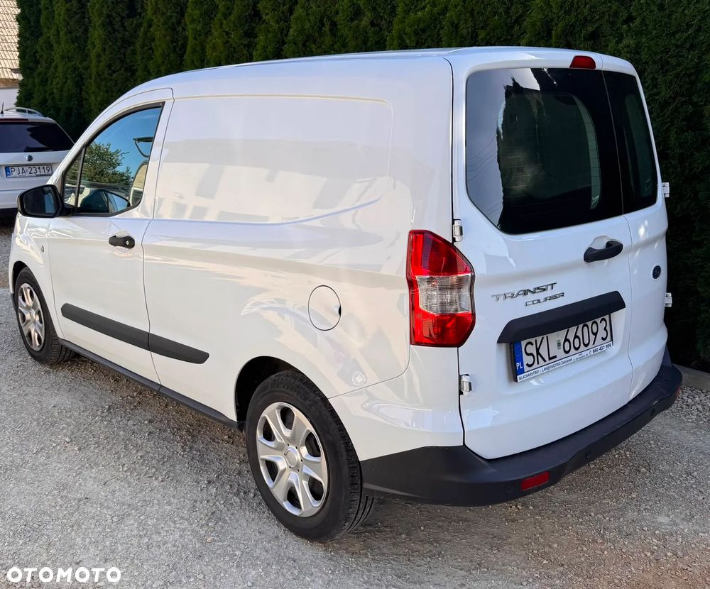 Ford Transit Courier Ambiente - 5
