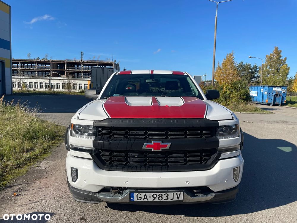 Chevrolet SILVERADO - 4