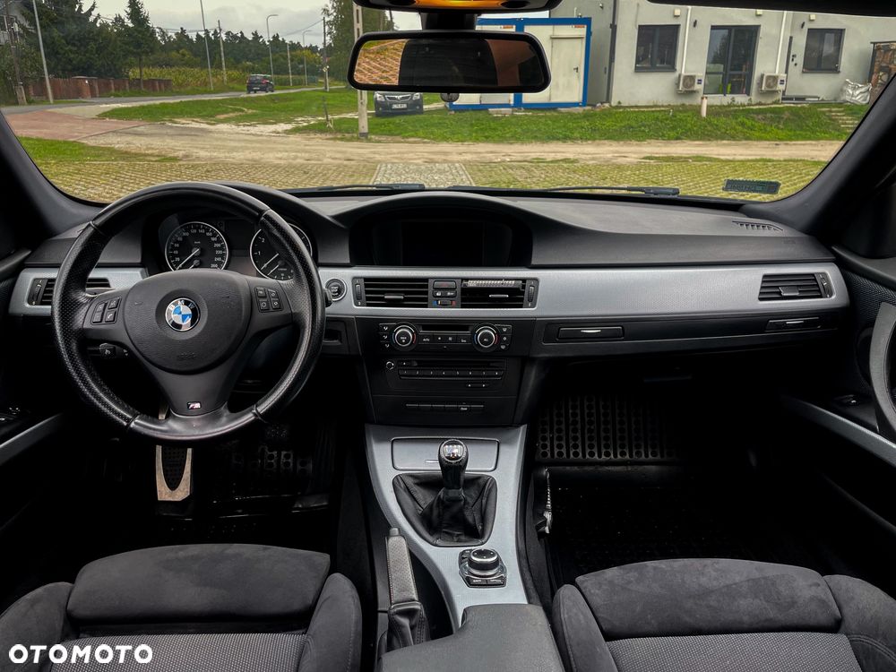 BMW Seria 3 318i Edition Sport - 8