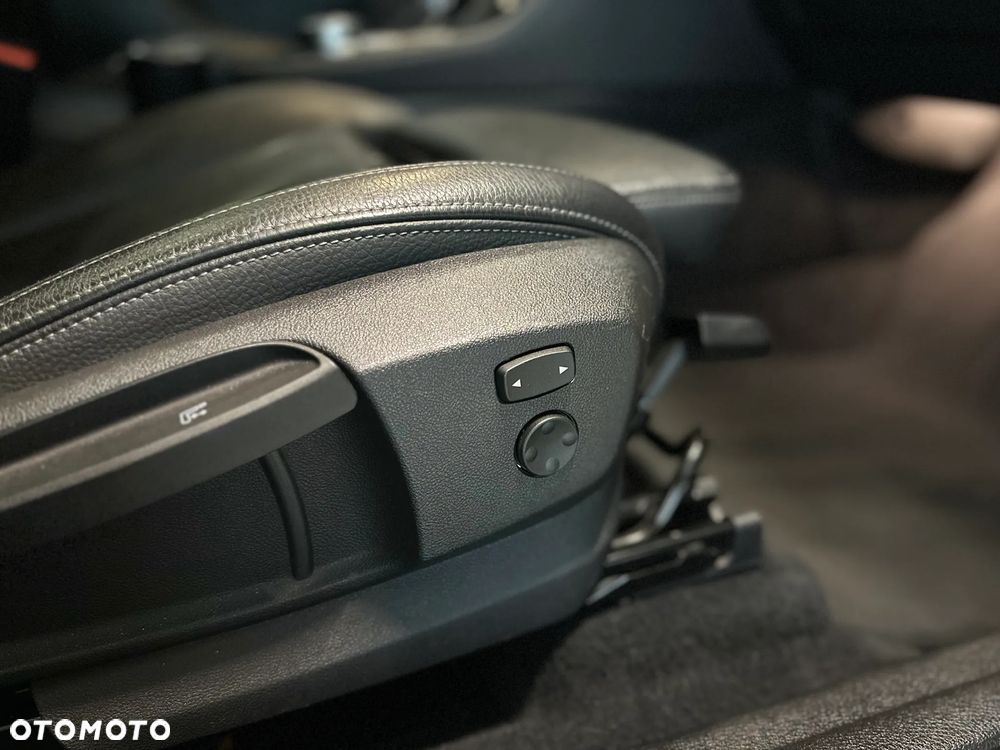 BMW Seria 2 220d xDrive Sport-Aut M Sport - 30