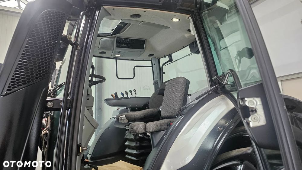 Valtra N134 Active  Ładowacz Quick  Transport  N104/N114e/N124/N134/N154e/N174 T133 T134 VERSU Ładowacz Quick 512 Vario Arion 530 john 6115M Case Maxxum Deutz 5120 - 3