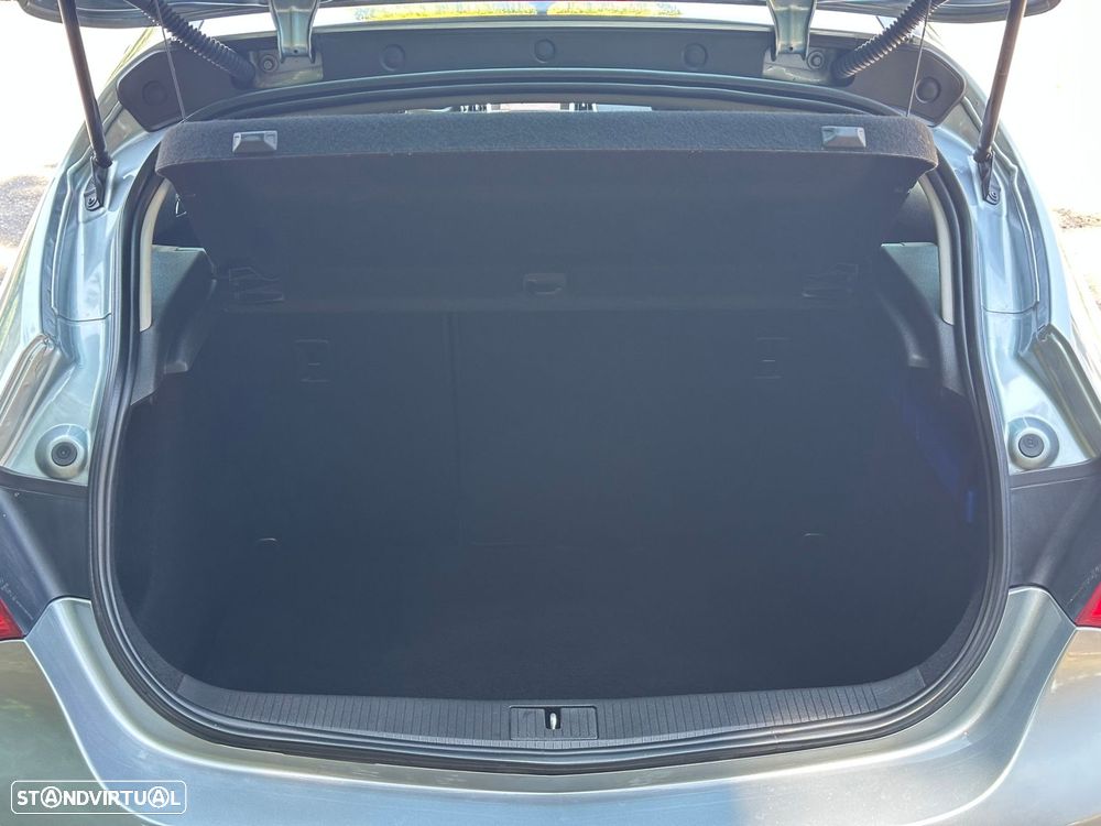 Opel Astra 1.4 Cosmo - 18
