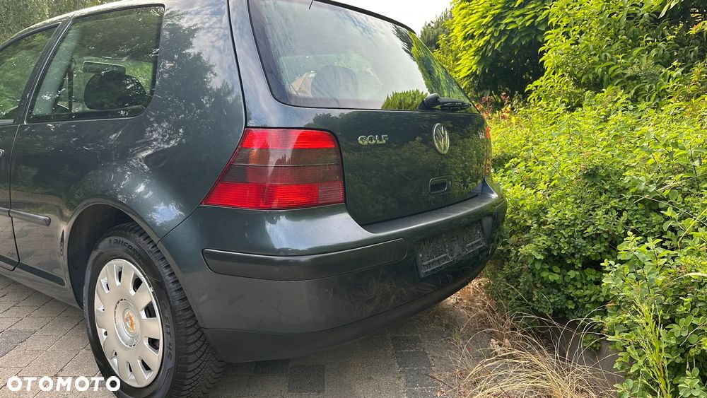 Volkswagen Golf - 3