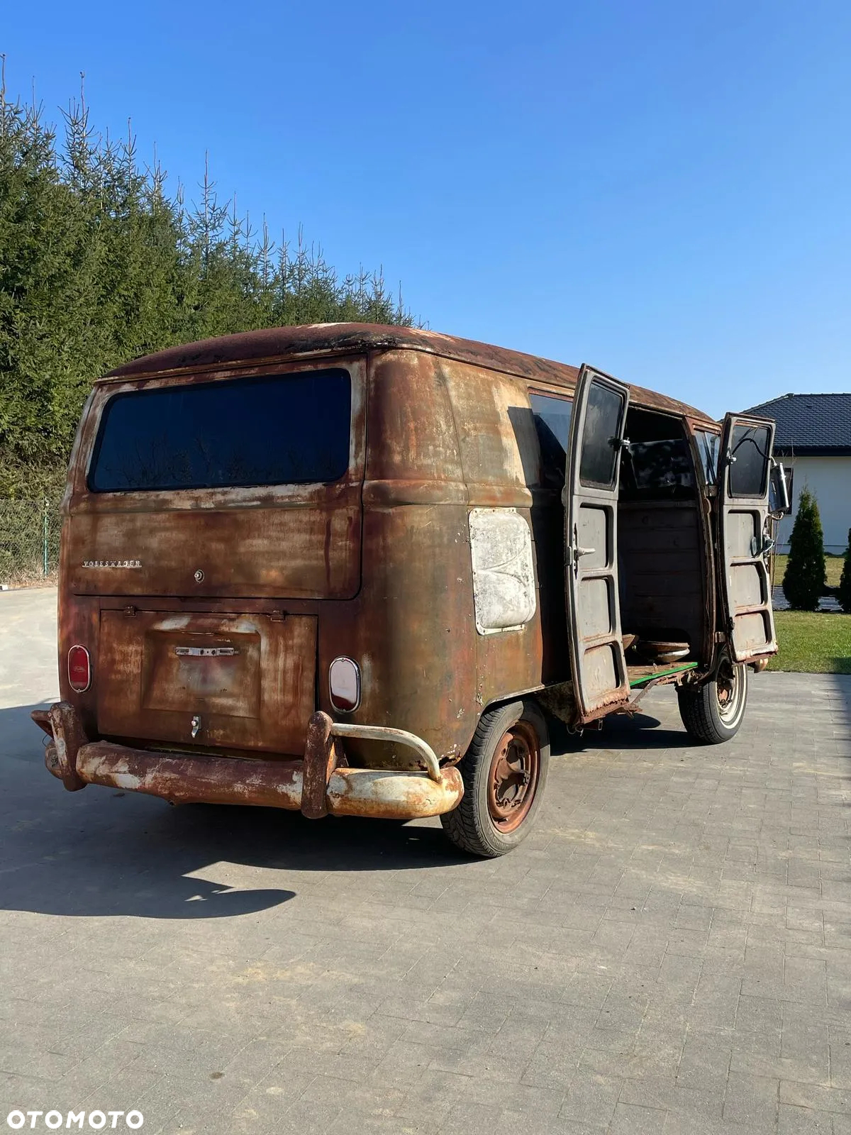 Volkswagen Transporter - 12