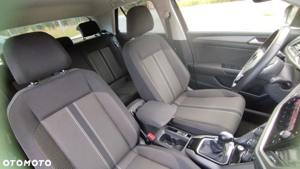 Volkswagen T-Roc - 18