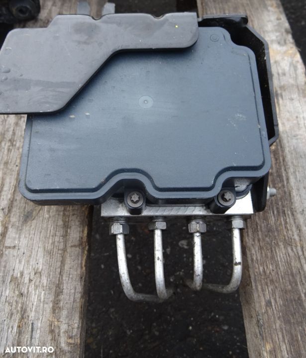 Pompa ABS Dacia Sandero din 2013 - 1