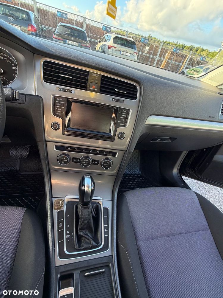 Volkswagen Golf 1.6 TDI BMT Comfortline DSG - 14