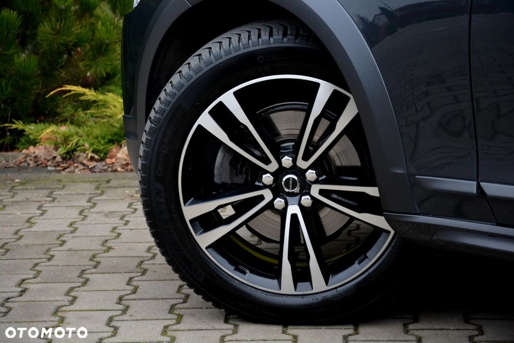 Volvo V90 Cross Country - 9