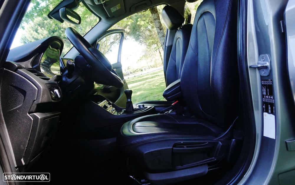 BMW 216 Active Tourer d Pack M - 48