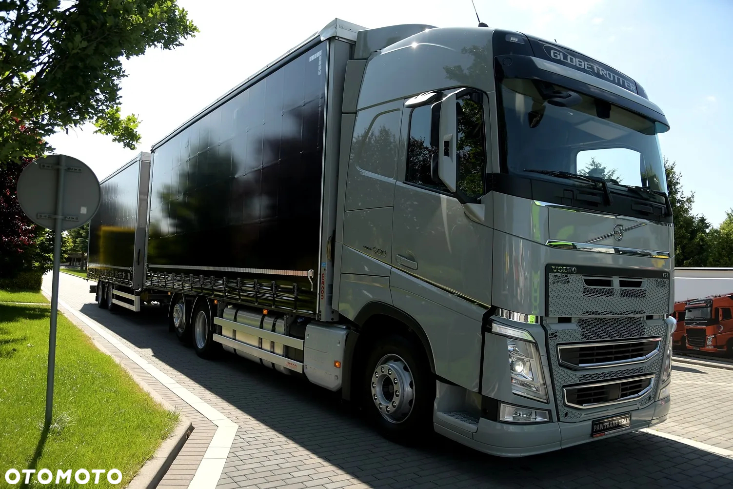 Volvo FH500///* 2019///* JEDYNE 264 TYŚ KM///* SYSTEM DOKUJĄCY WÓZKA WIDŁOWEGO///* KAMERA///* ZESTAW///* TANDEM///* 7.70+7.70///* WECON///* DACH PODNOSZONY///* STAN JAK NOWY - 2
