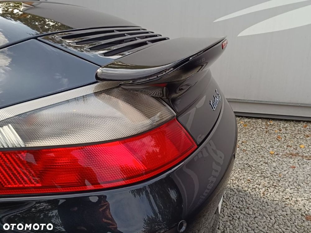 Porsche 911 - 34