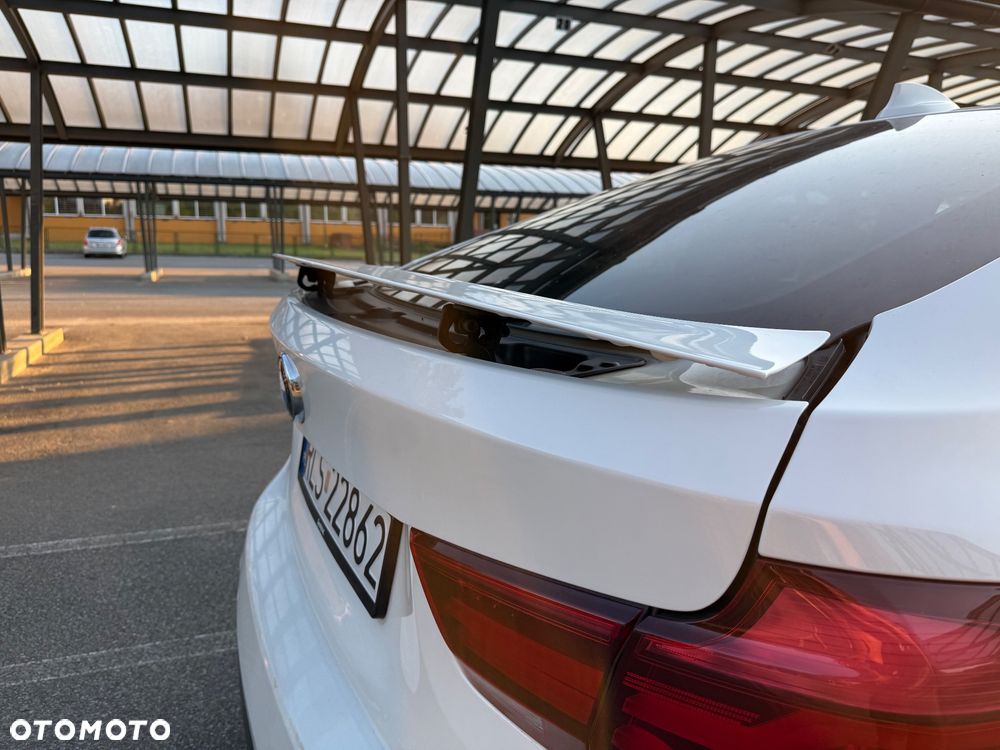 BMW 3GT 320d xDrive M Sport - 13