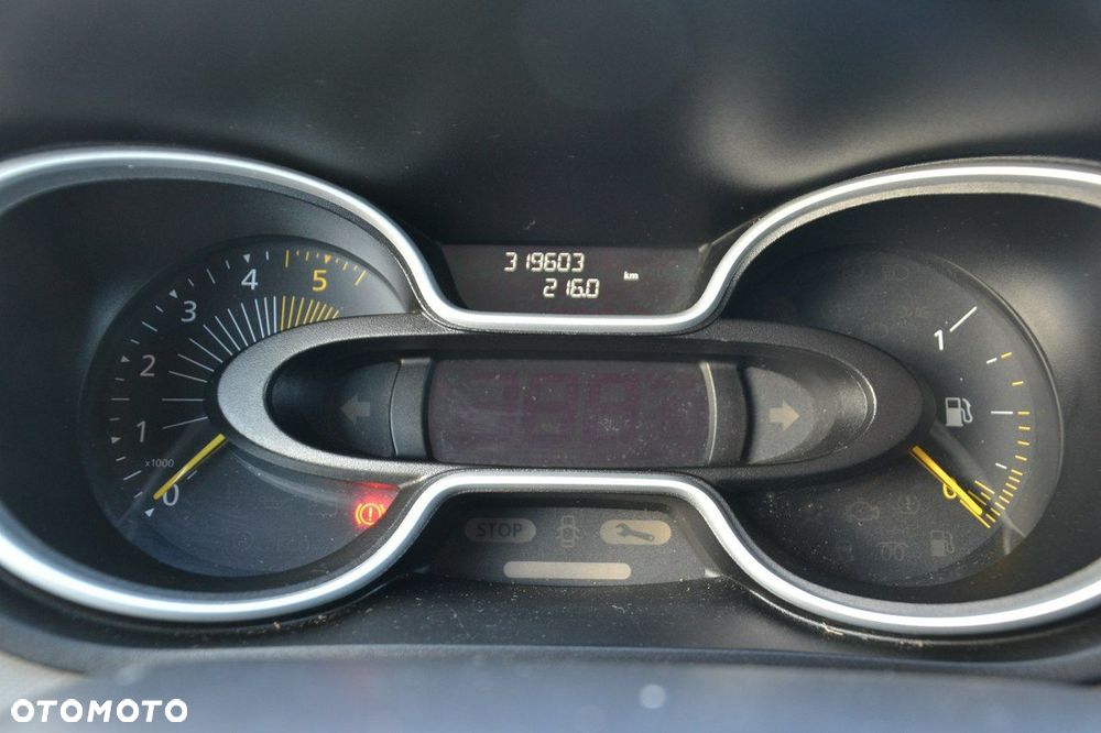 Renault Trafic - 12