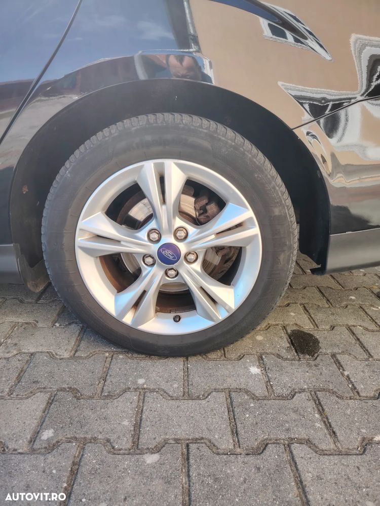 Ford Focus 1.6 TDCI DPF Titanium - 2