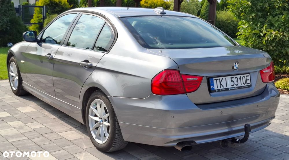 BMW Seria 3 318i - 2