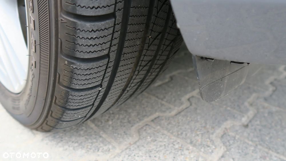 Ford Kuga - 14