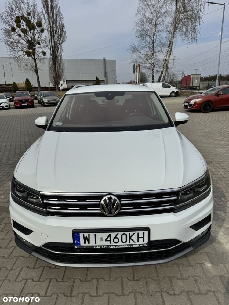 Volkswagen Tiguan - 1