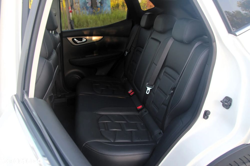 Nissan Qashqai 1.3 DIG-T Tekna - 22