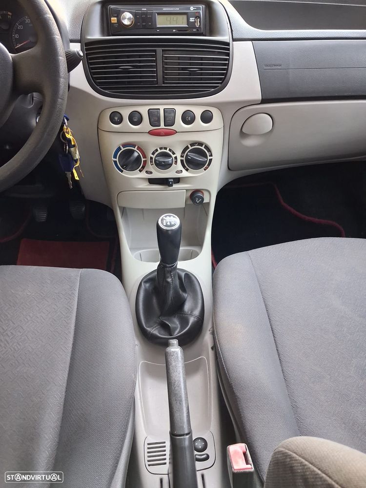 Fiat Punto 1.3 (JTD) Multijet Dynamic - 11