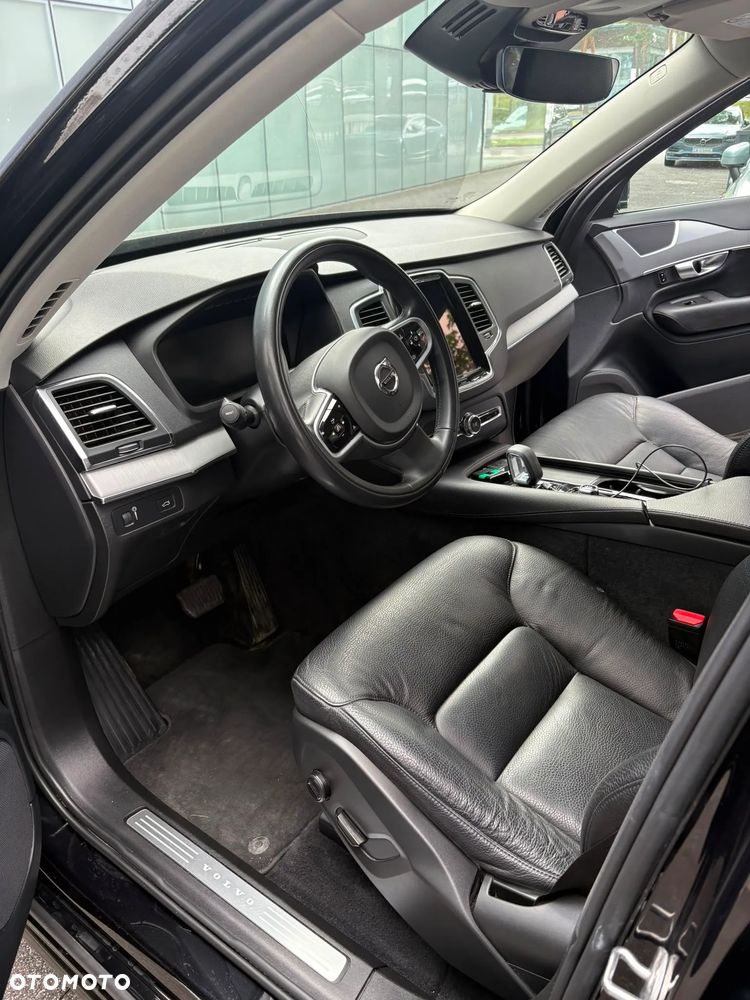 Volvo XC 90 B5 B AWD Momentum Pro - 2