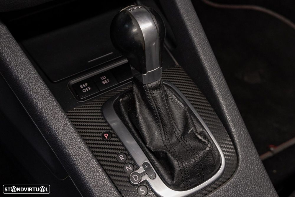 VW Golf 2.0 GTi DSG - 25