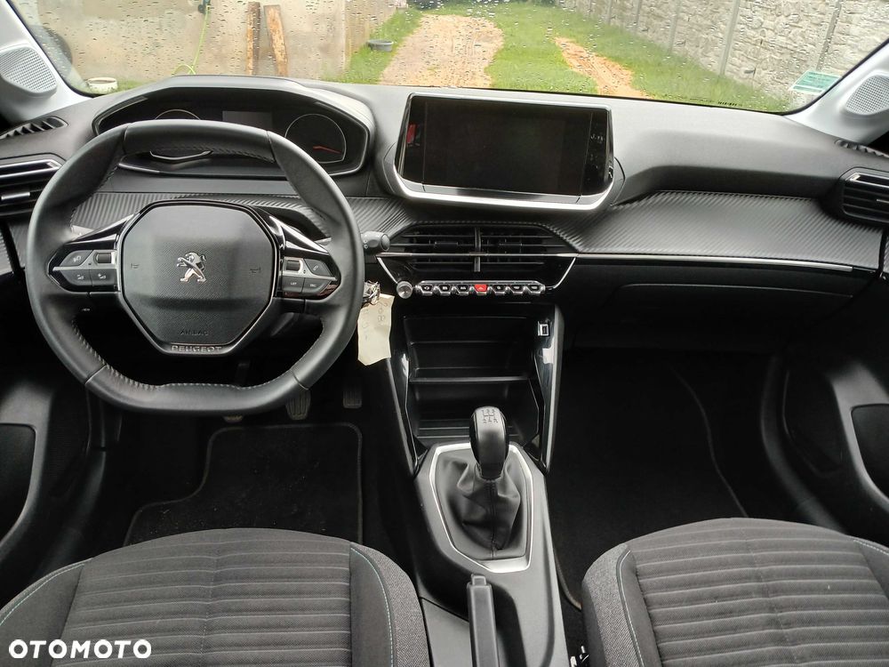 Peugeot 208 - 7