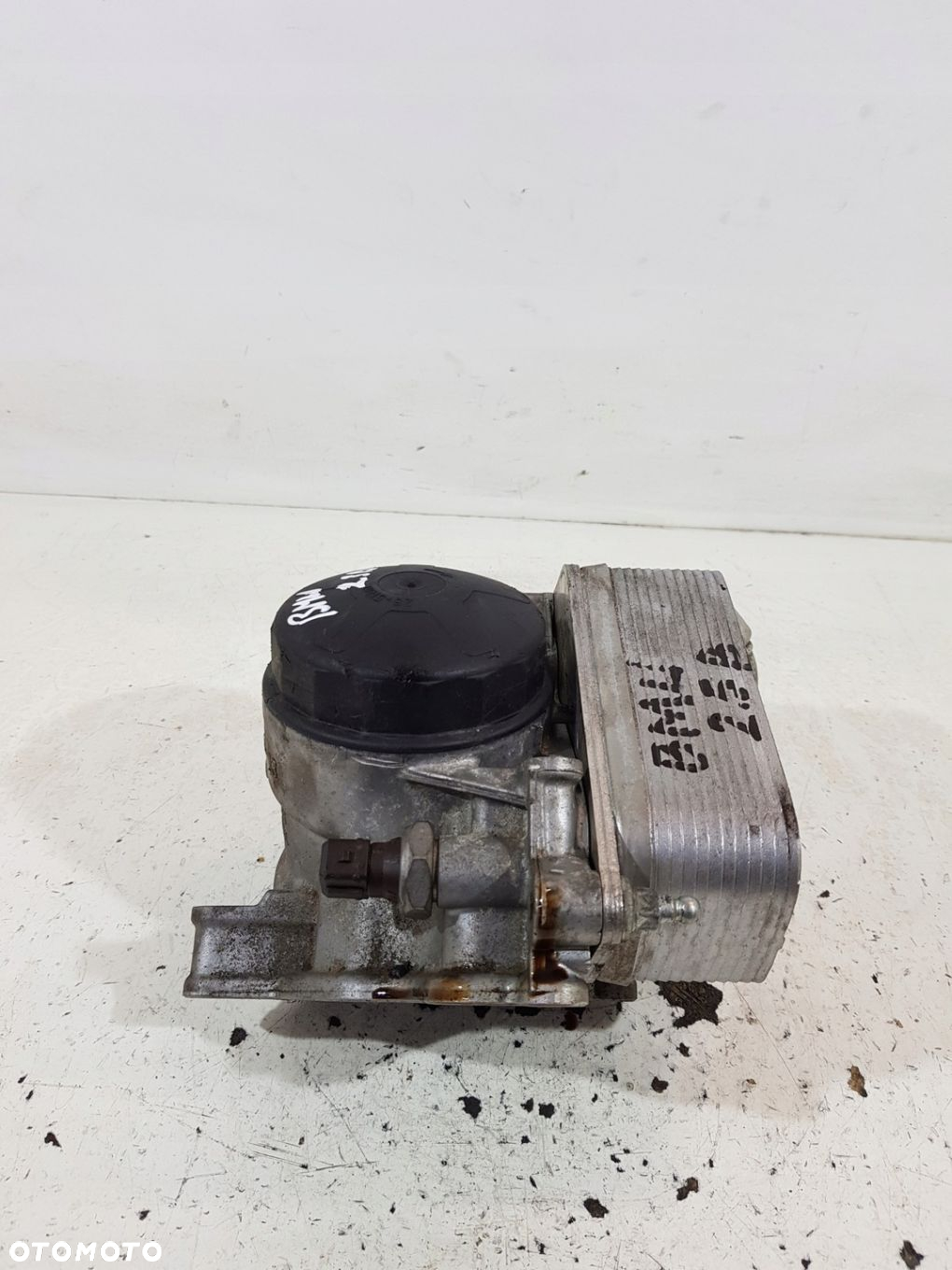 OBUDOWA FILTRA OLEJU 7516383 BMW E90 E91 E60 E61 2.5 B - 5