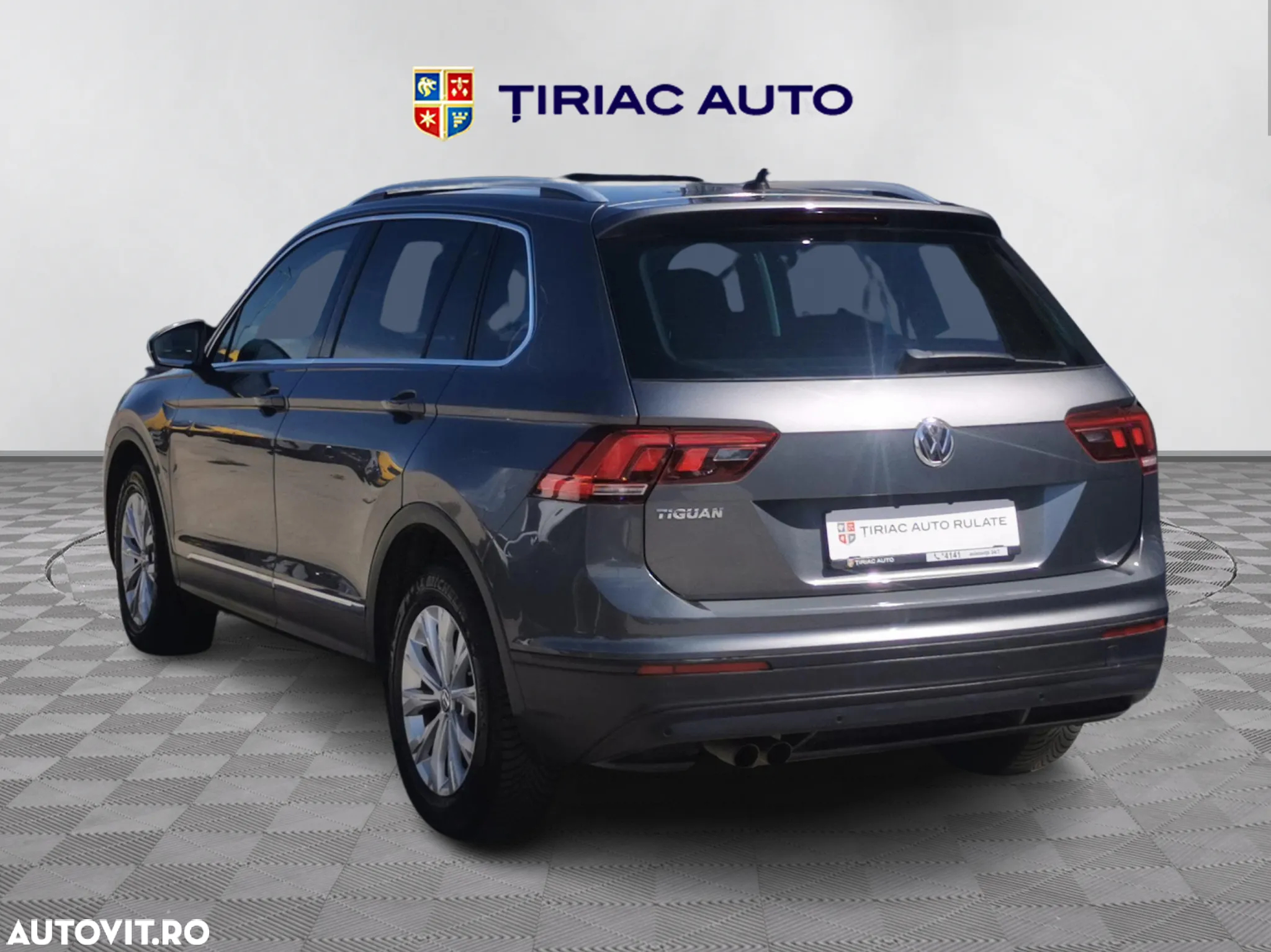 Volkswagen Tiguan - 4