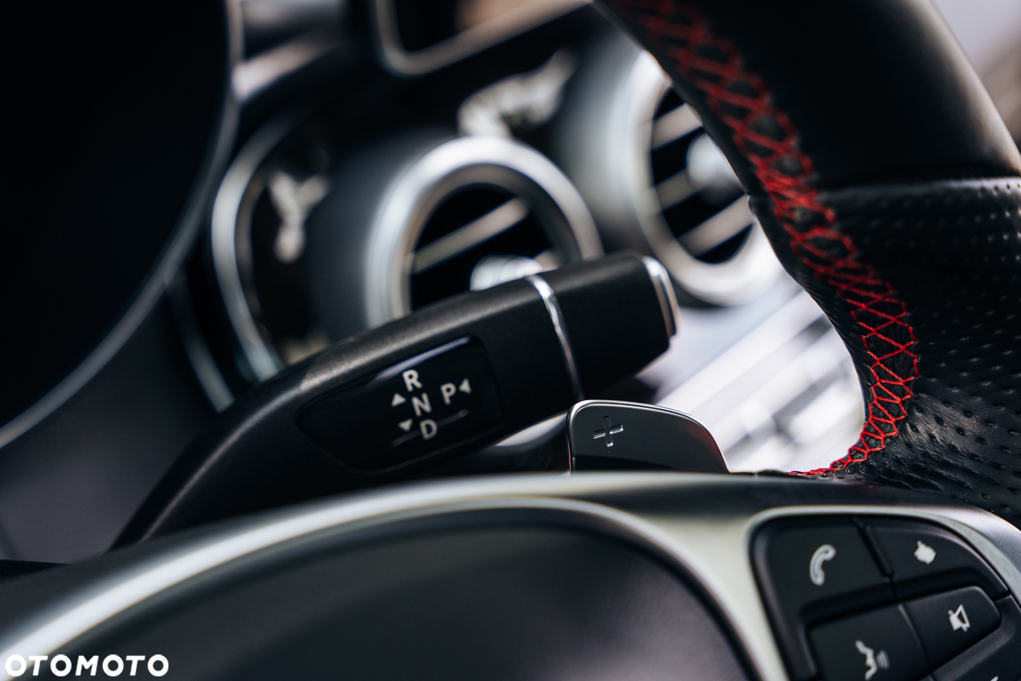 Mercedes-Benz Klasa C AMG 43 4Matic 9G-TRONIC - 30