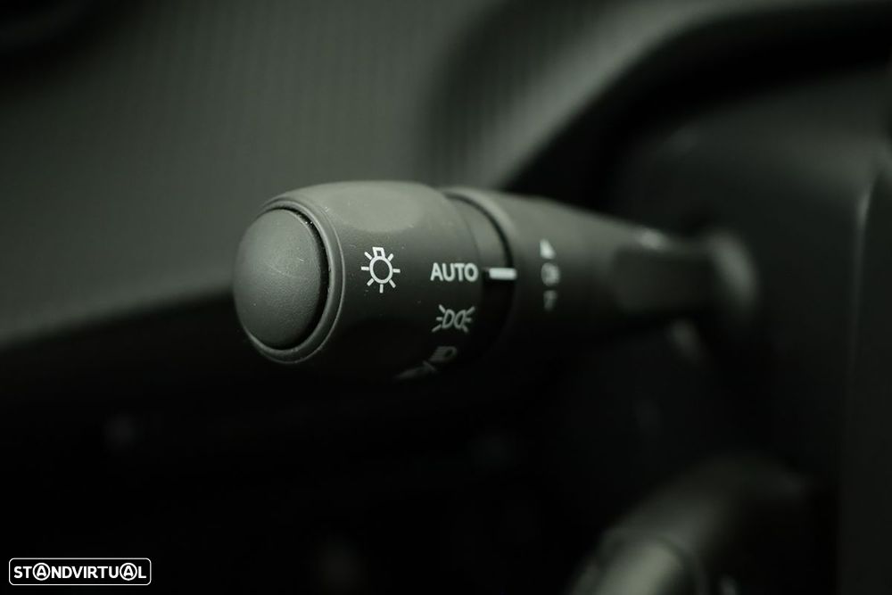 Peugeot e-208 51 kWh Allure - 18