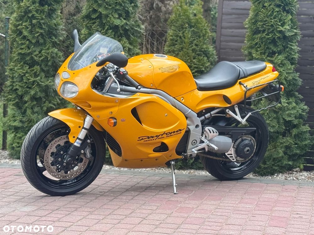Triumph Daytona - 6