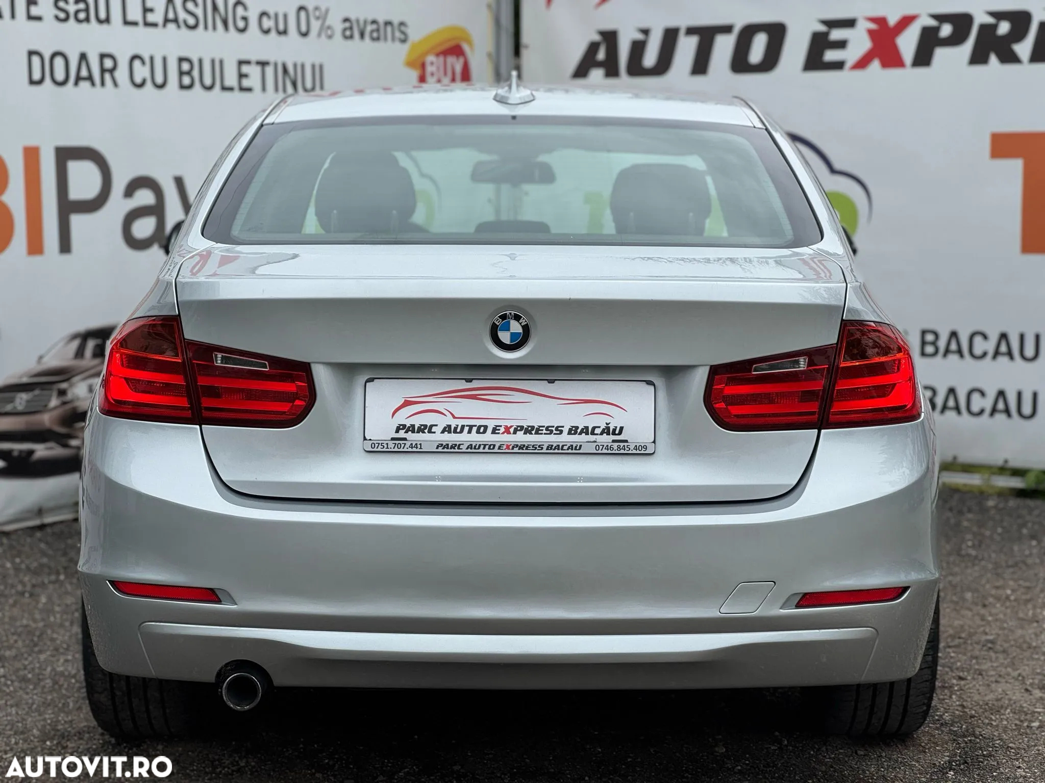 BMW Seria 3 318d Touring Aut. - 17