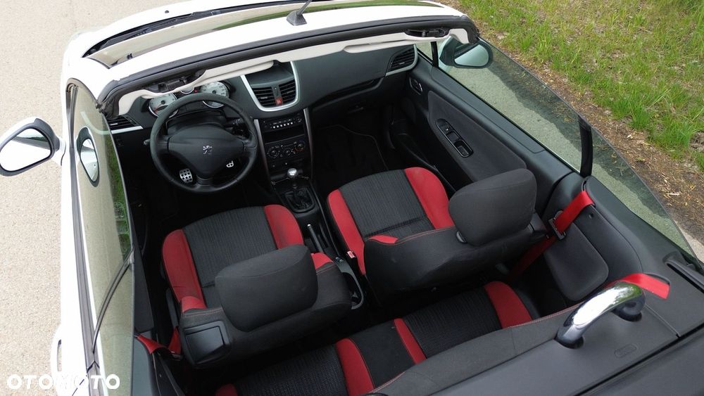 Peugeot 207 CC - 11