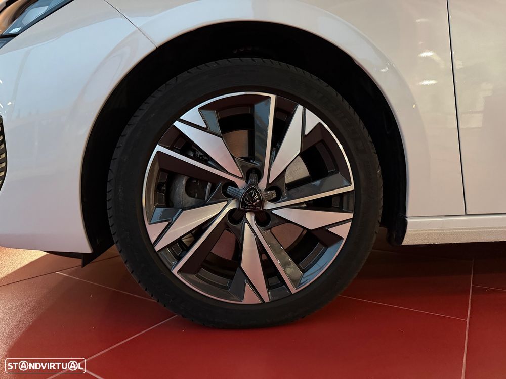 Peugeot 308 1.6 Hybrid Allure Pack e-EAT8 - 26