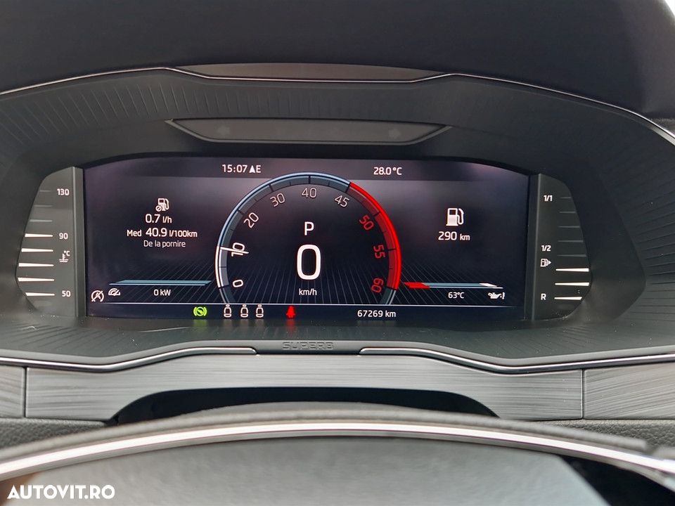 Skoda Superb 2.0 TDI DSG Ambition - 21