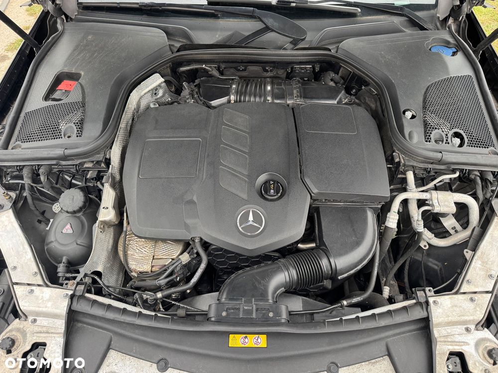 Mercedes-Benz Klasa E 200 d 9G-TRONIC Exclusive - 22