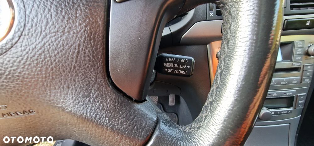 Toyota Avensis - 36